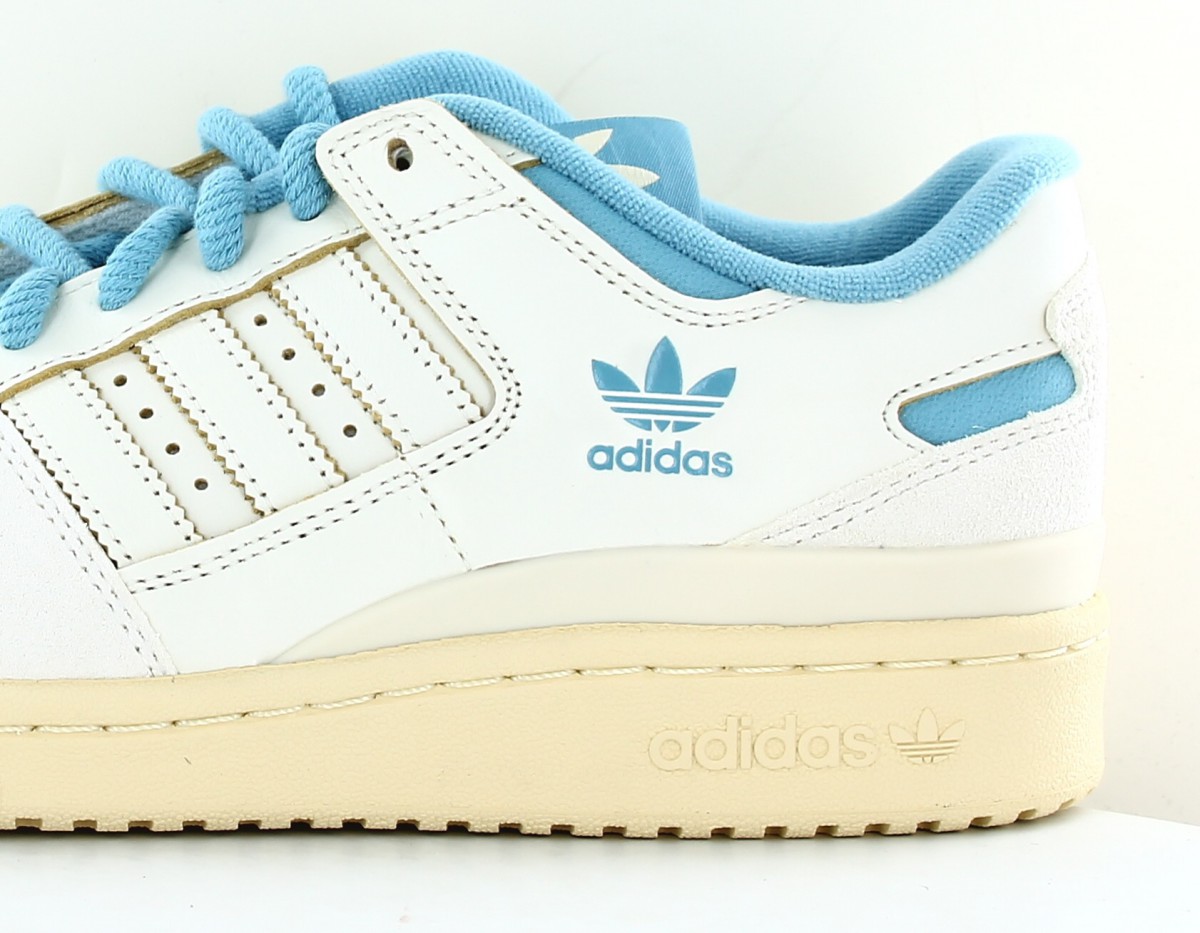 Adidas Forum 84 low cl blanc casse bleu ciel