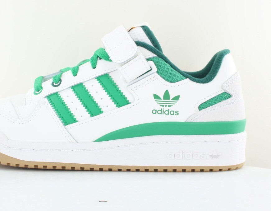 Adidas Forum low blanc vert gomme