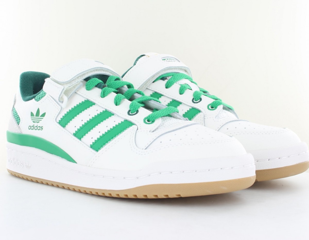 Adidas Forum low blanc vert gomme