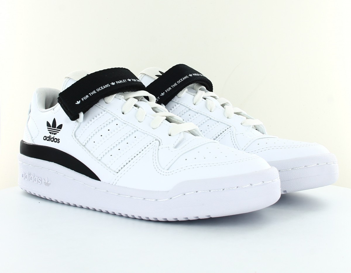 Adidas Forum low parley blanc noir