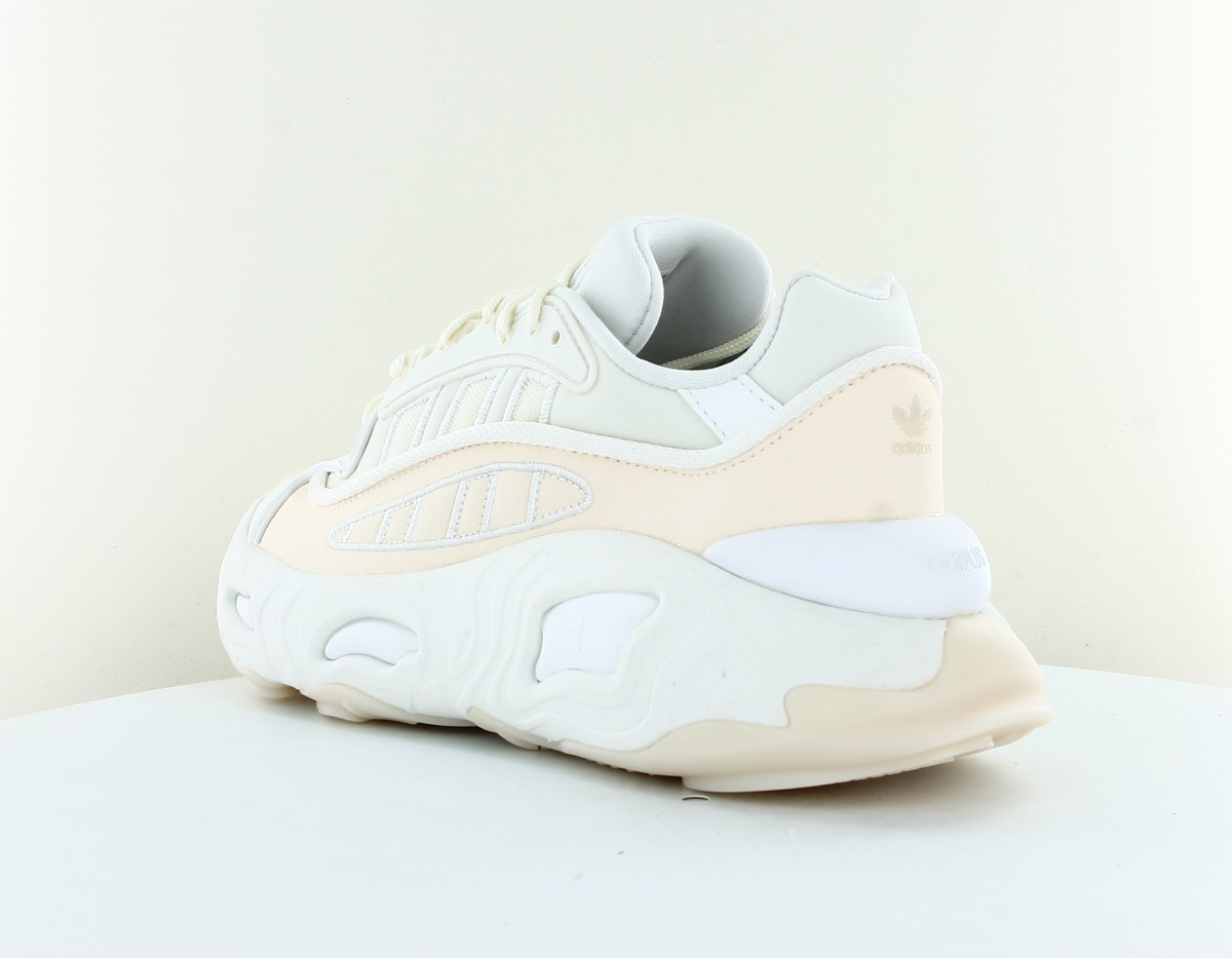 Adidas Oznova blanc rose poudré orange