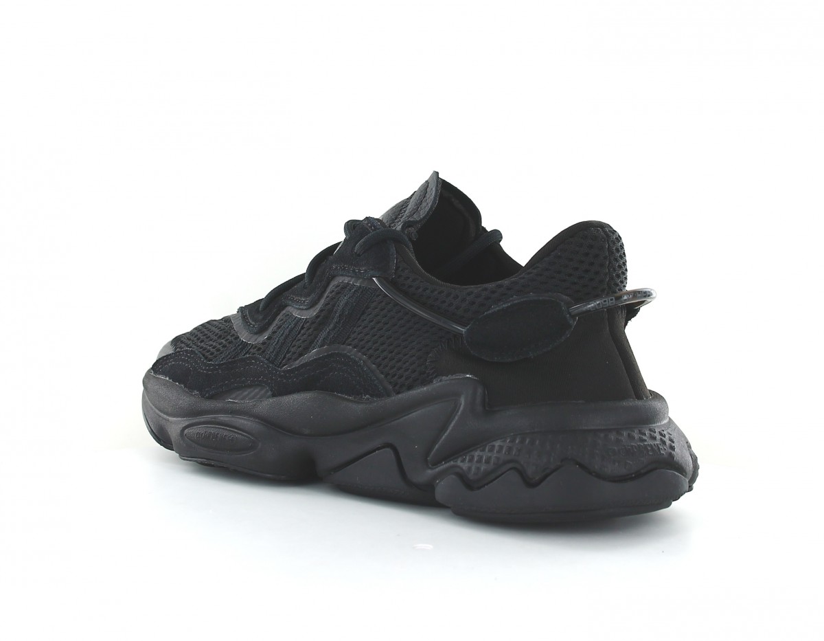 adidas falcon toute noir