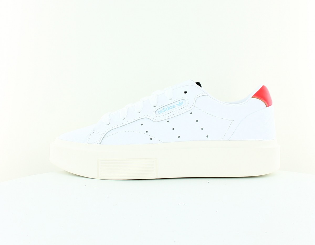 Adidas Sleek super blanc bleu ciel solar red