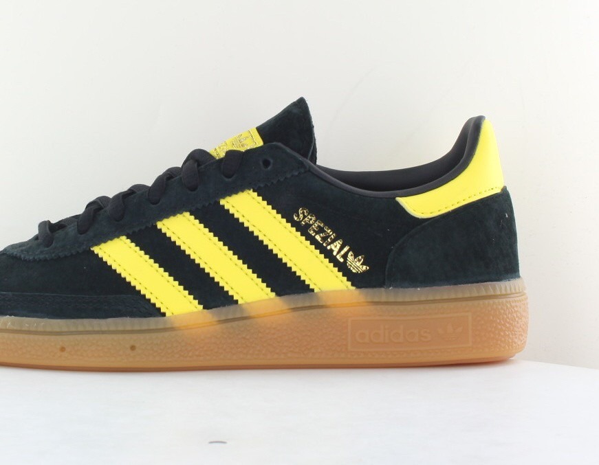 Adidas Spezial noir jaune gomme