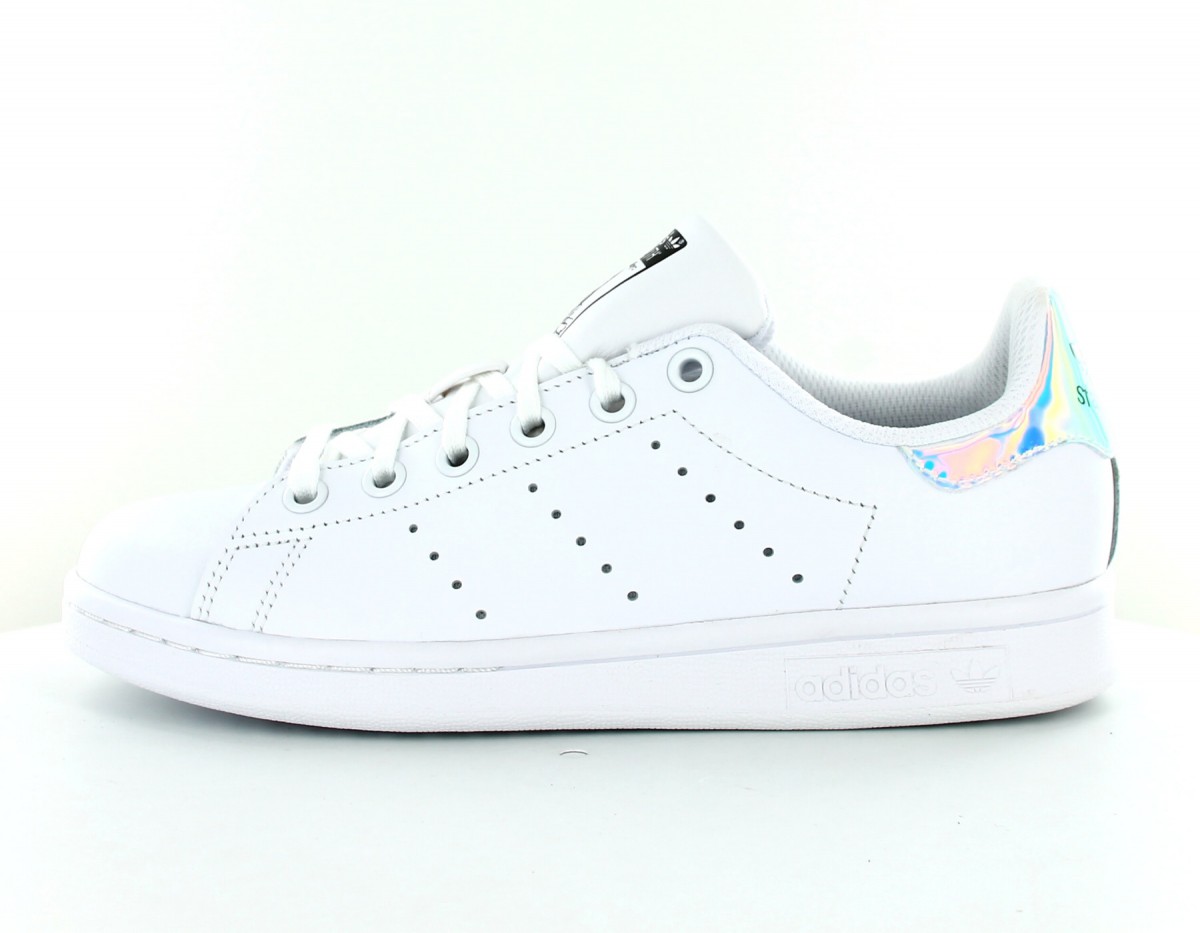 stan smith holographic back