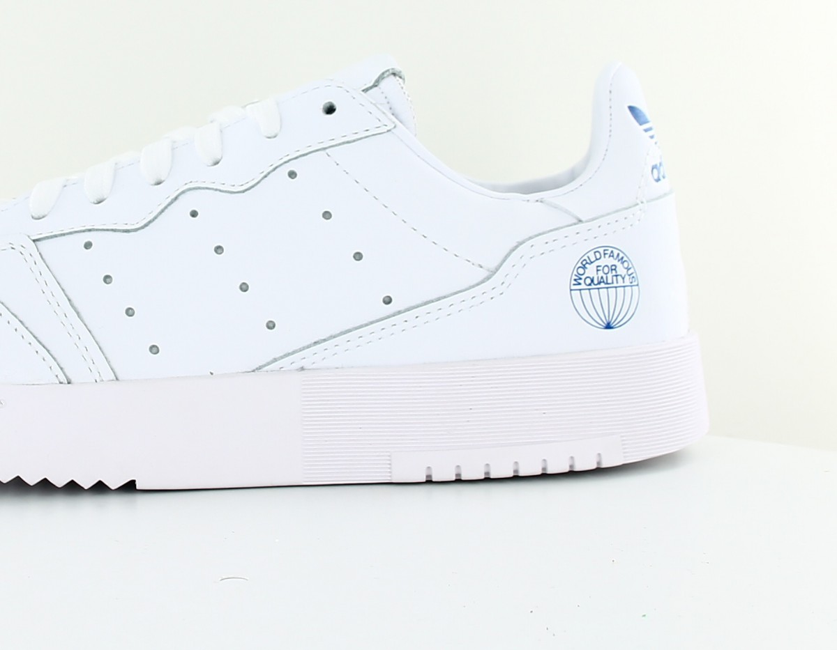 Adidas Supercourt logo blanc bleu