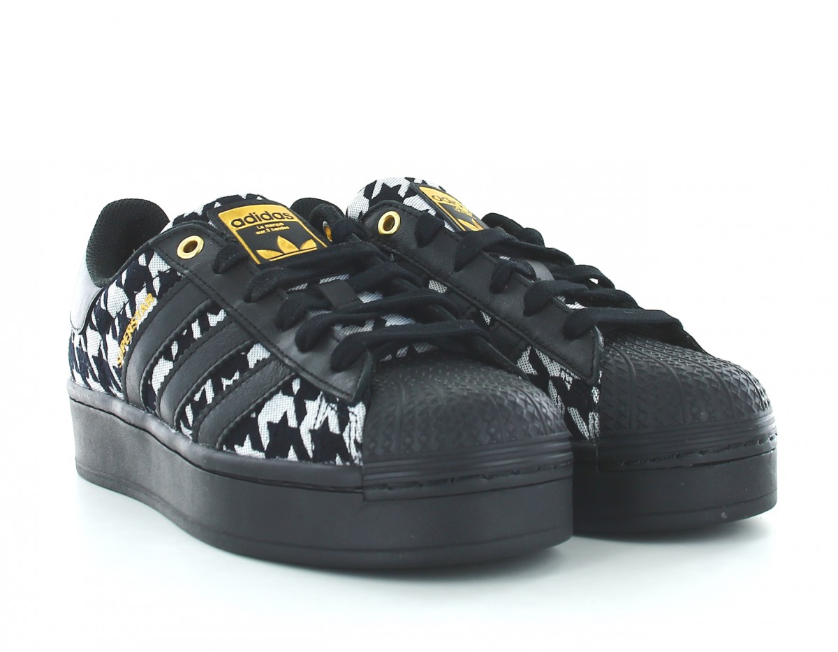 Adidas Superstar bold out loud noir blanc or