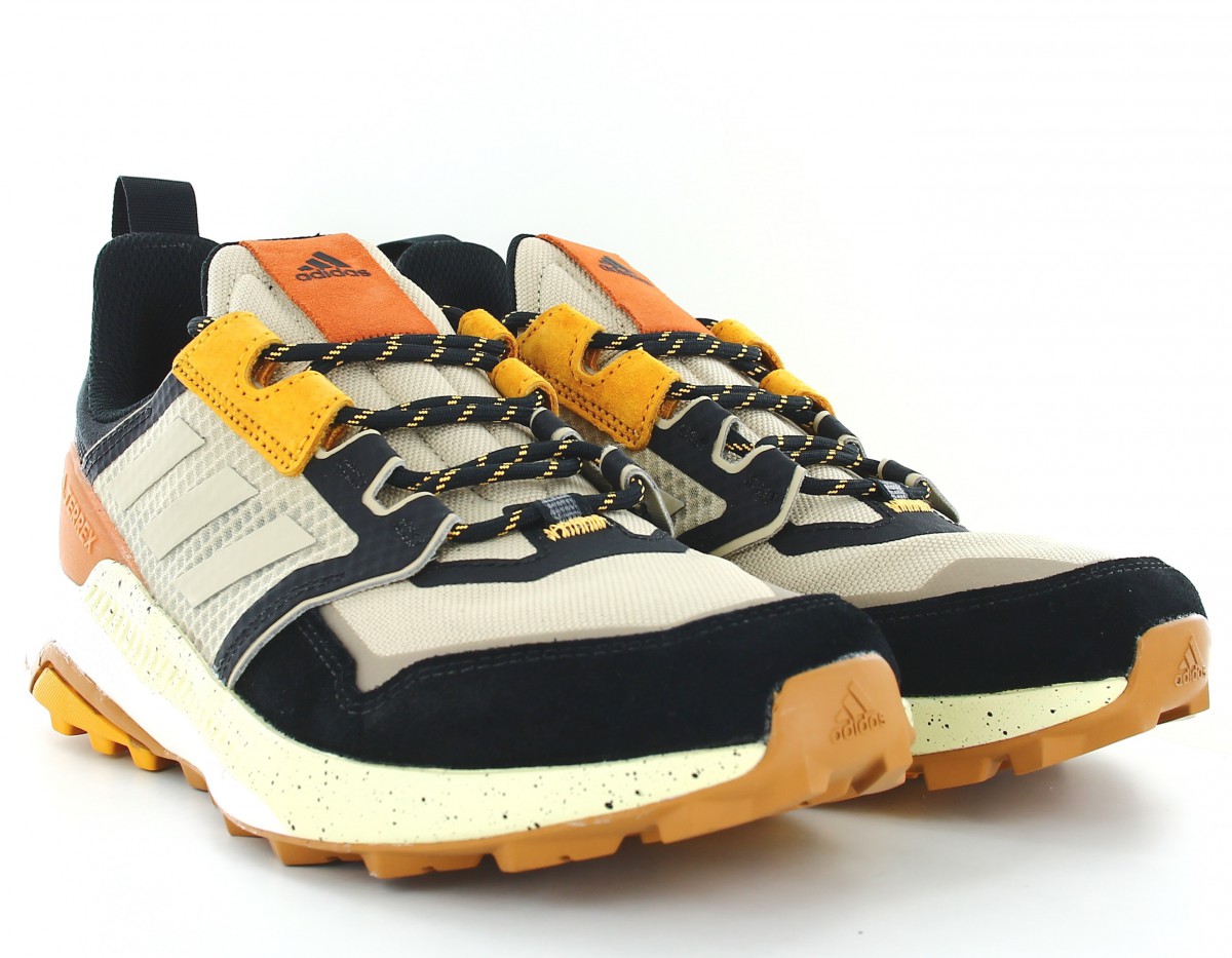 Adidas Terrex trailmaker blanc noir marron jaune