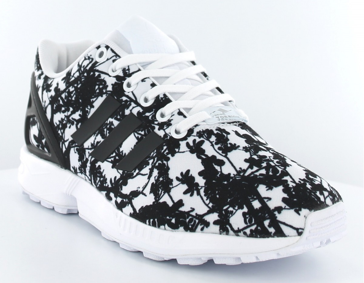 zx flux adidas noir et blanc