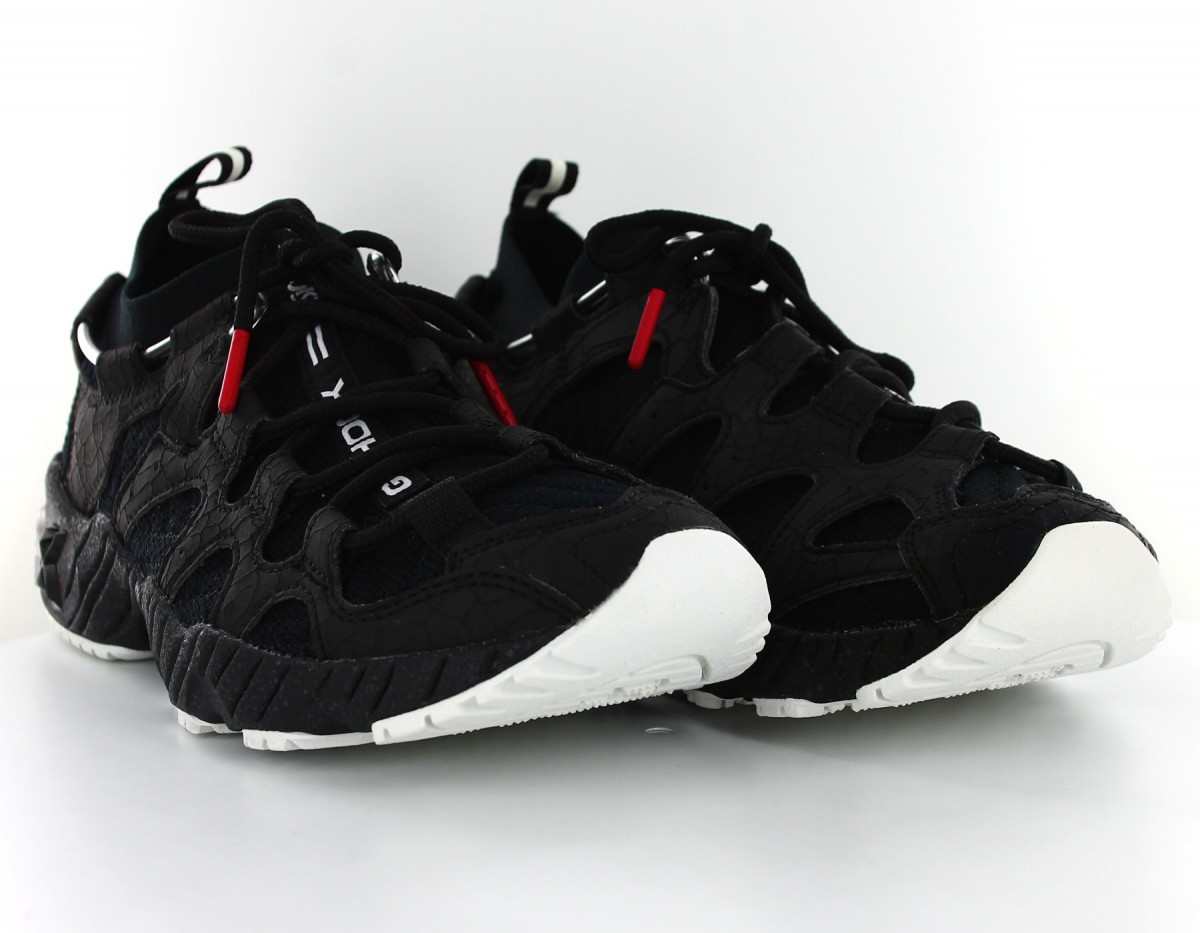 Asics Gel Mai knit x Casio G-Shock Black