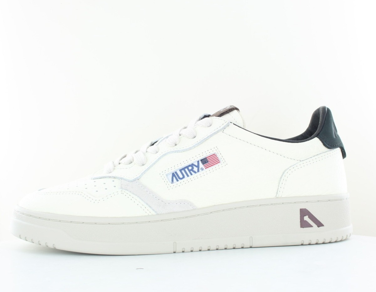 Autry Medalist cuir grainé blanc cassé noir beige