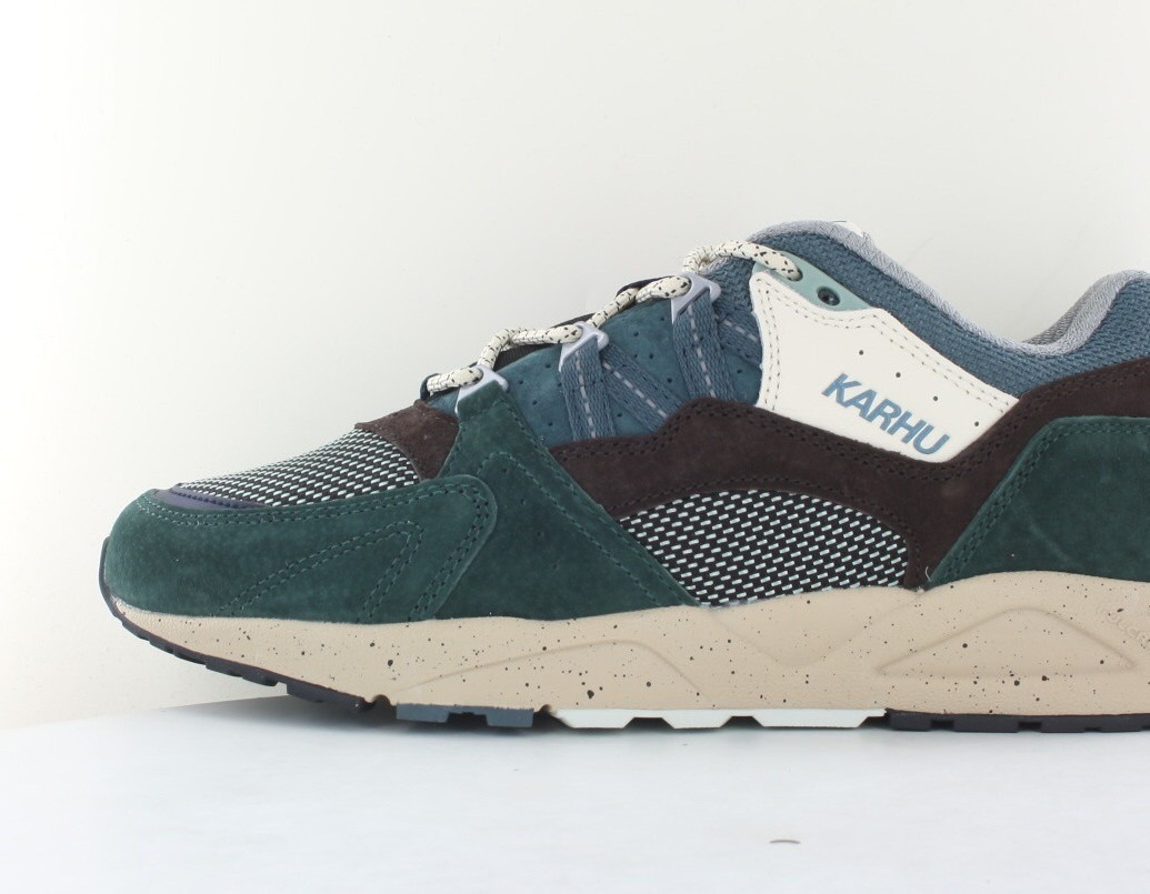 Karhu Fusion 2.0 dark forest