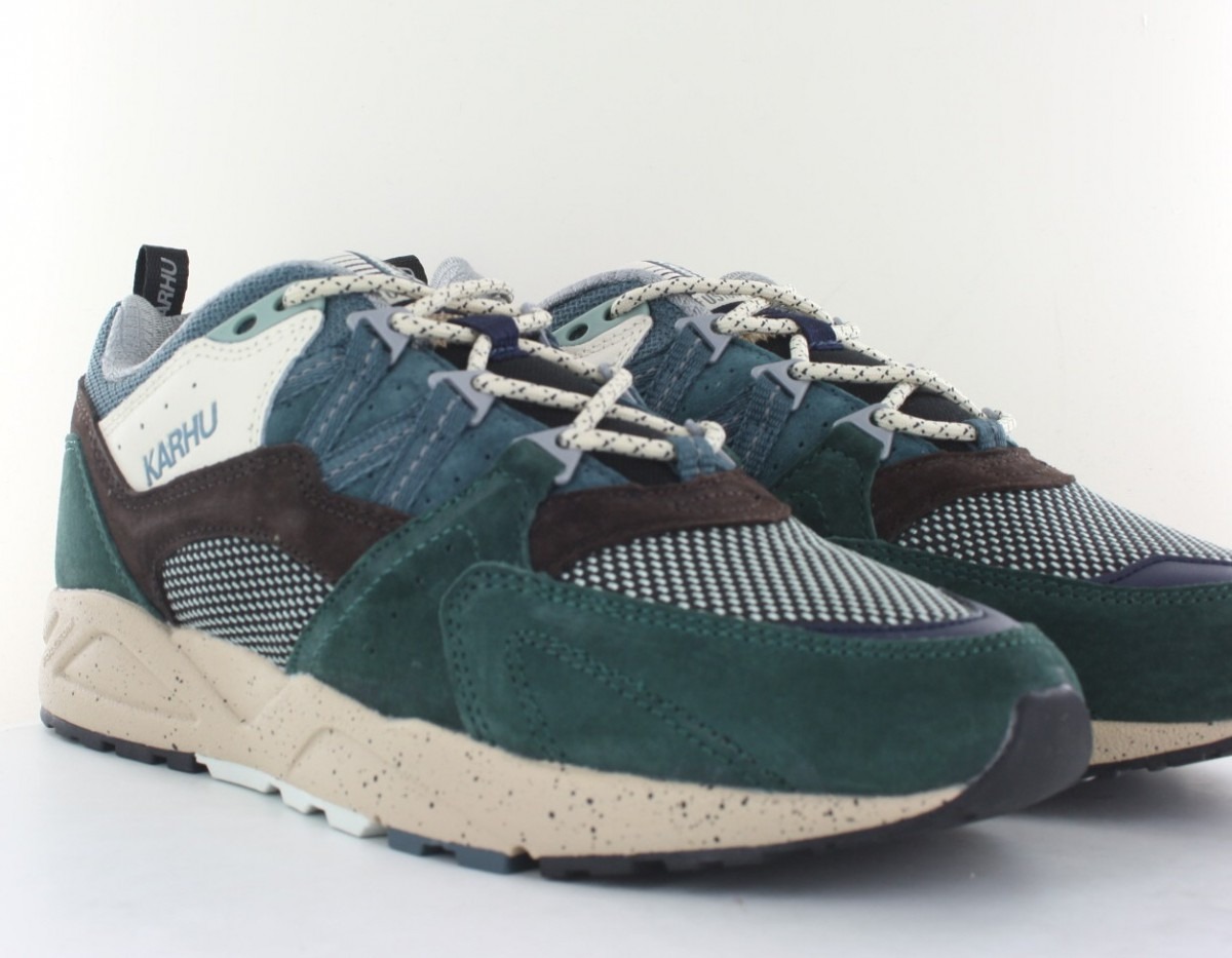 Karhu Fusion 2.0 dark forest