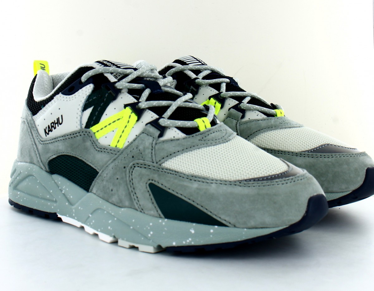 Karhu Fusion 2.0 vert kaki forest jaune fluo