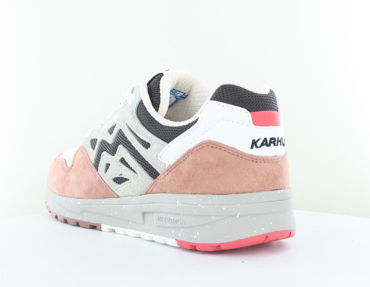 Karhu Legacy 96 rose beige marron