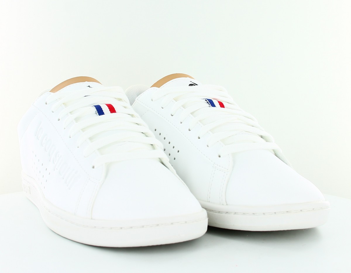 Lecoqsportif Courtset sport blanc beige bleu rouge