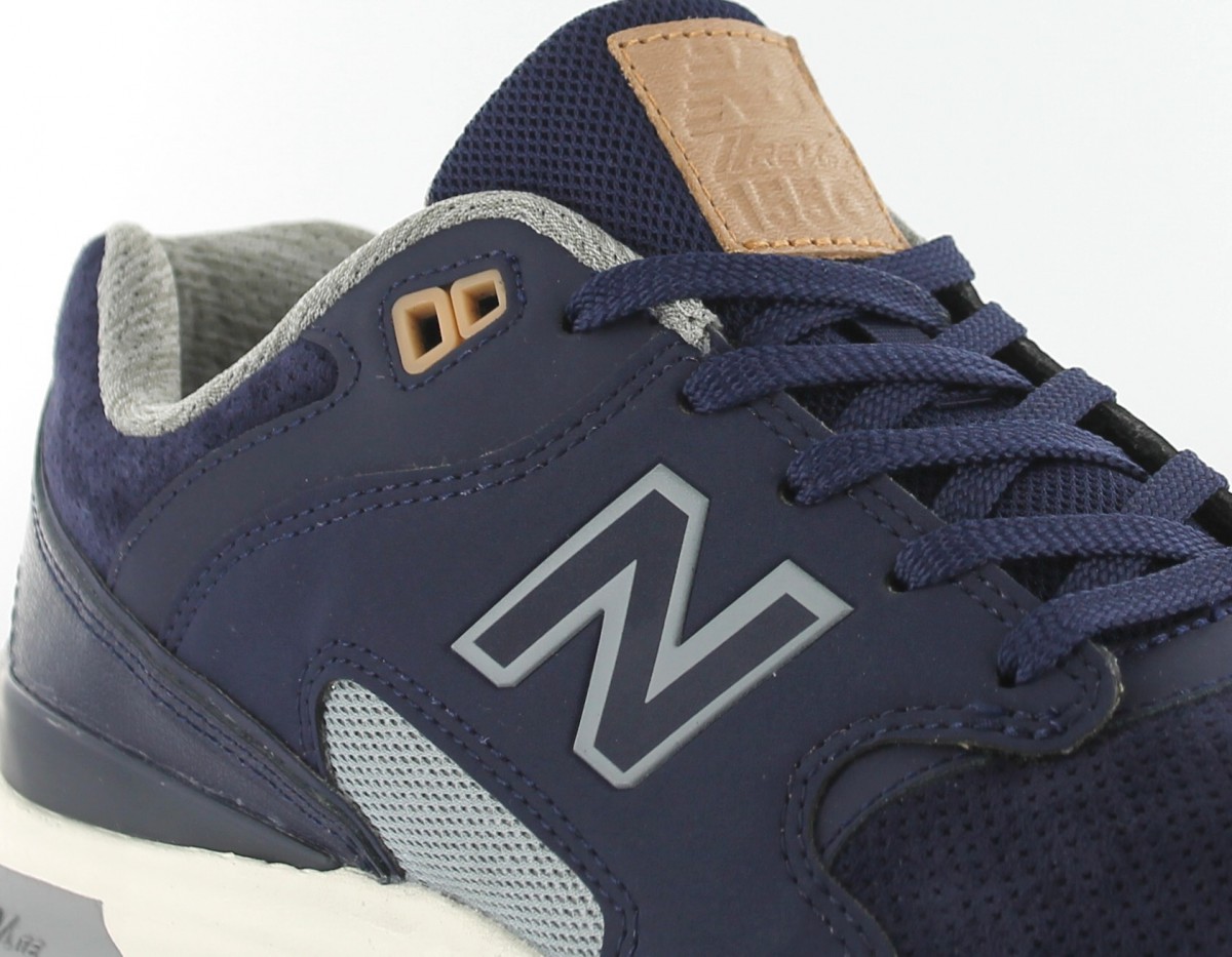 New Balance 1550 BLEU/MARINE