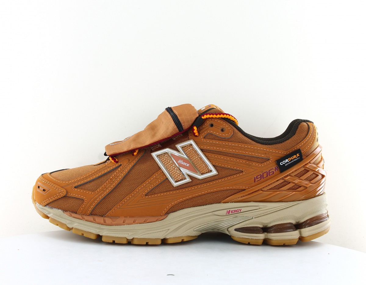 New Balance 1906R cordura beige camel tobacco