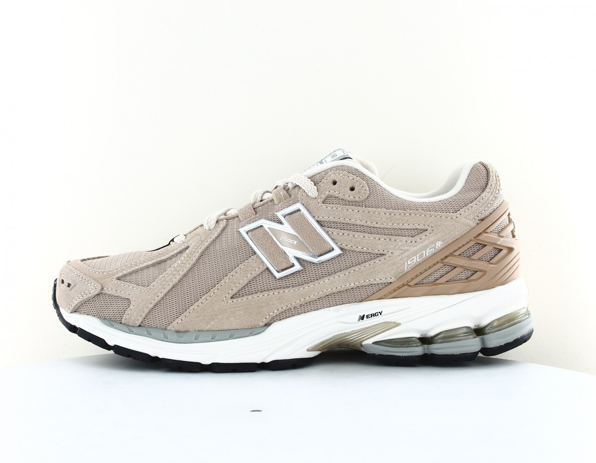 New Balance 1906 beige