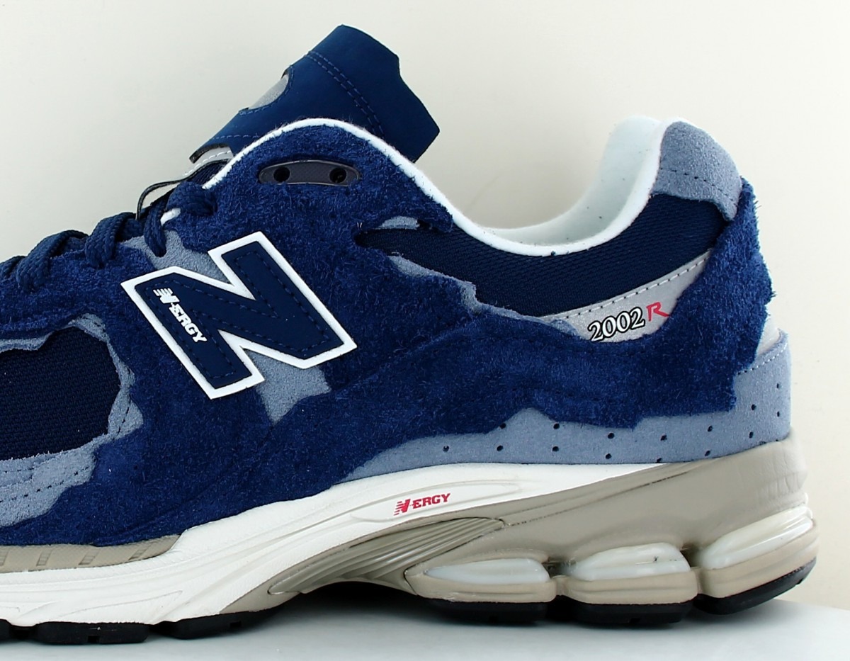 New Balance 2002R protection pack navy grey