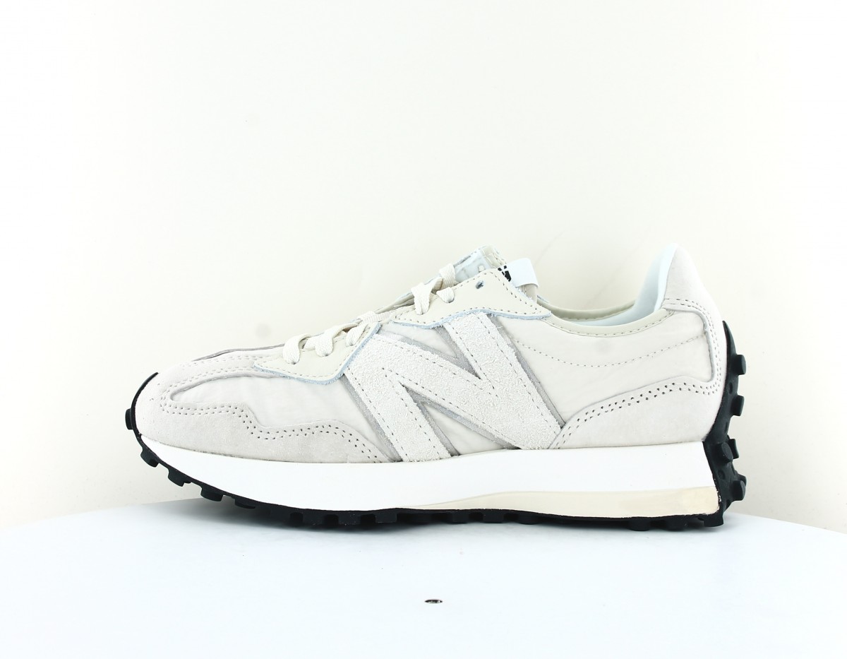 New Balance 327 beige brillant noir