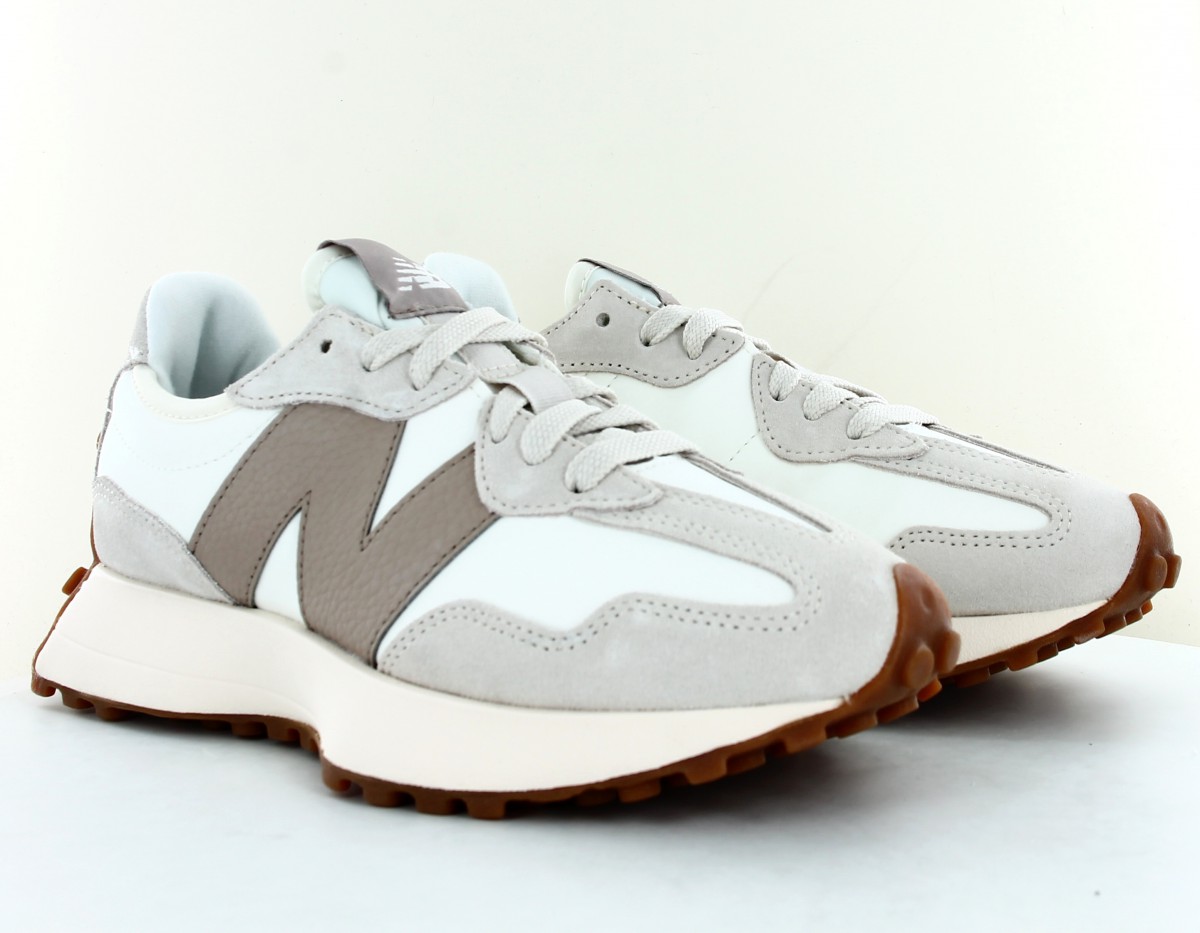 New Balance 327 blanc beige foncé gomme