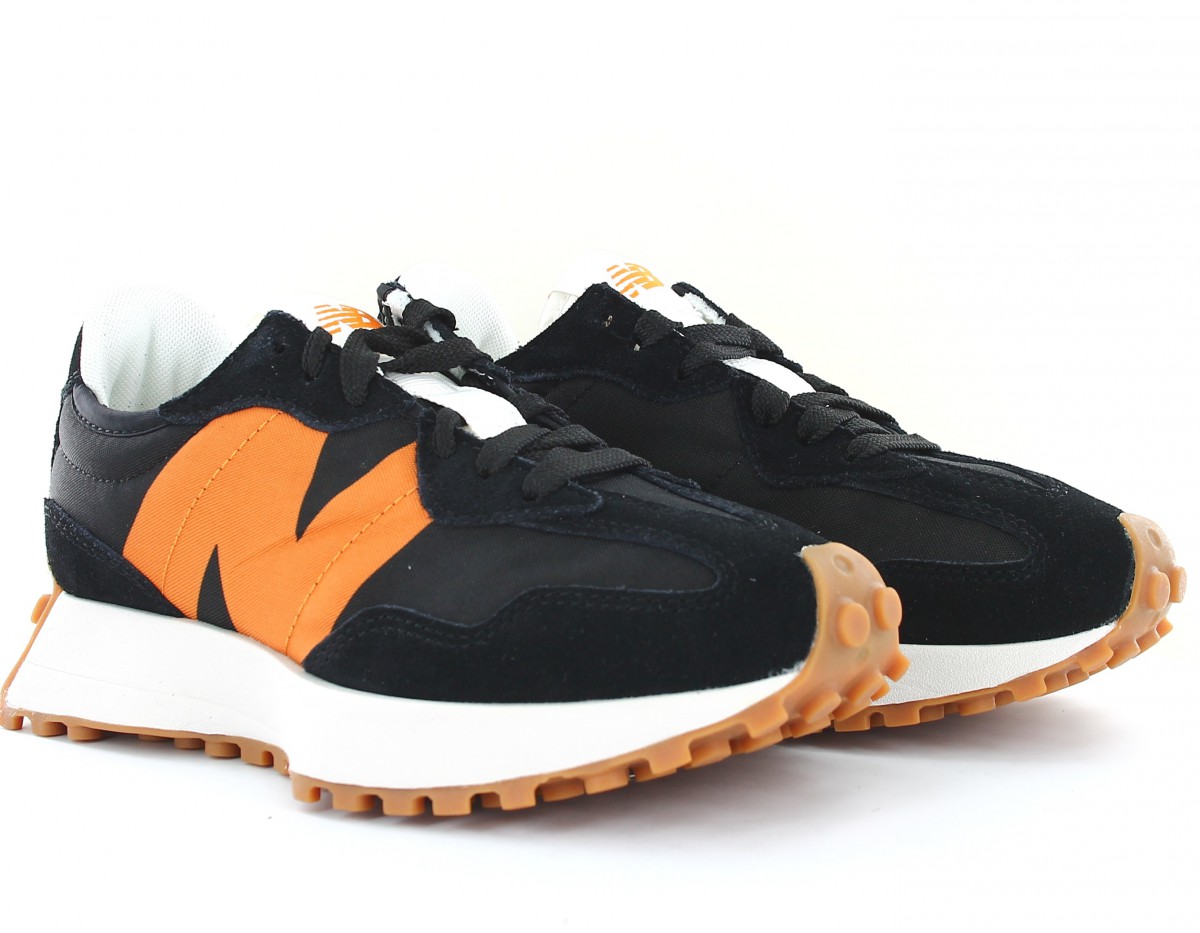 New Balance 327 noir orange gomme