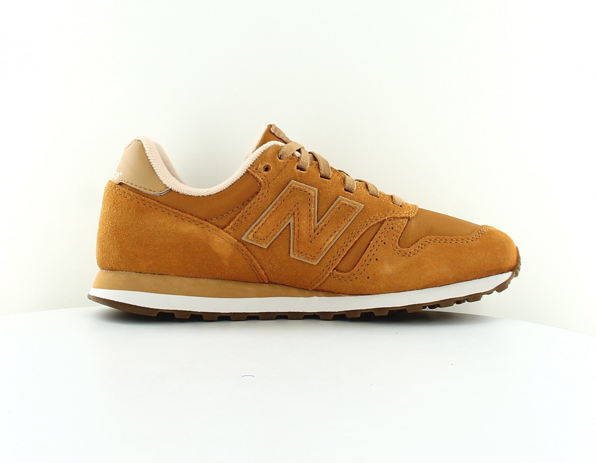 New Balance 373 femme suede camel gomme