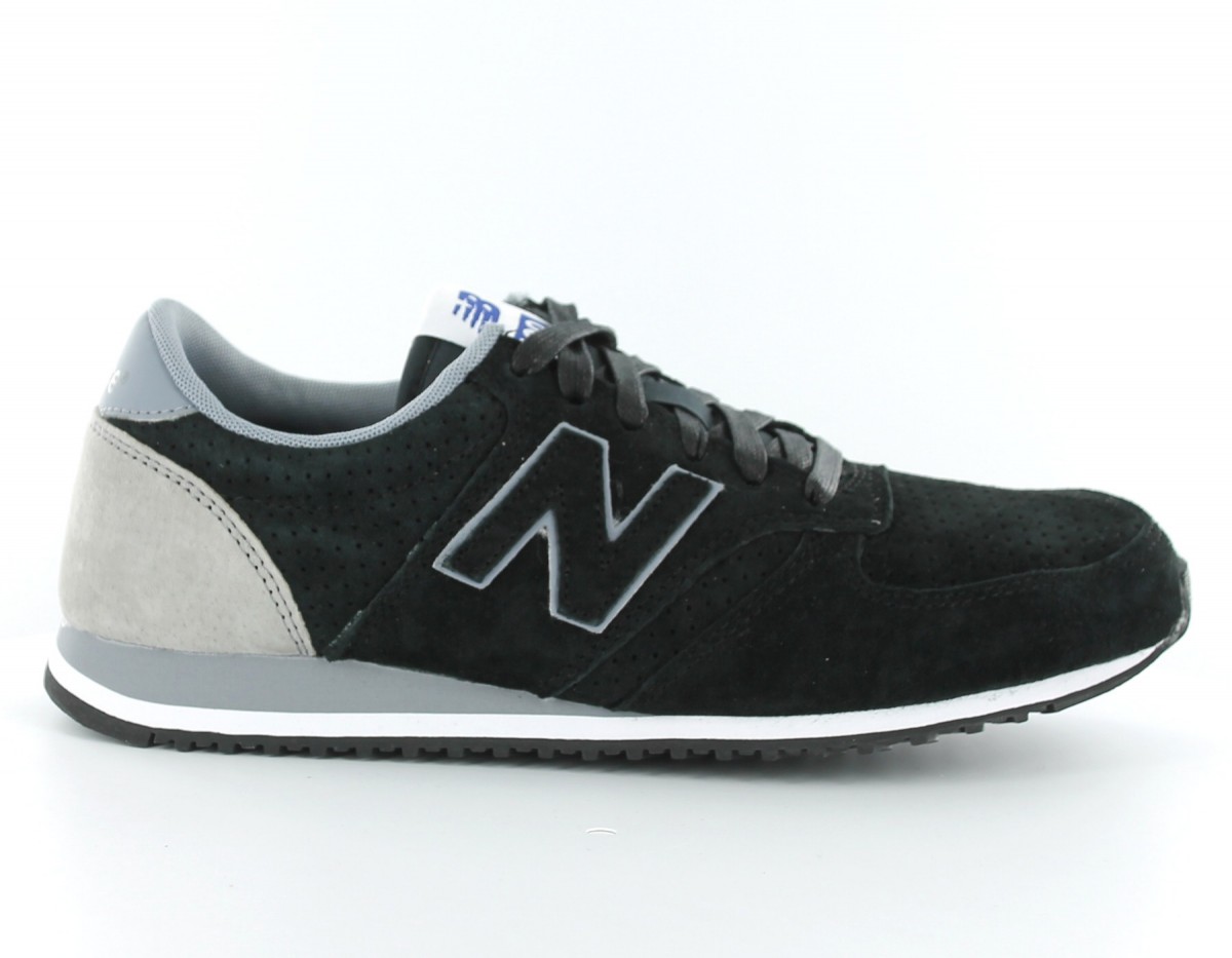 Newbalance 420 suede NOIR