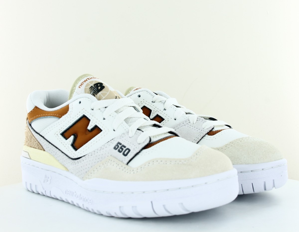 New Balance 550 sea salt orange