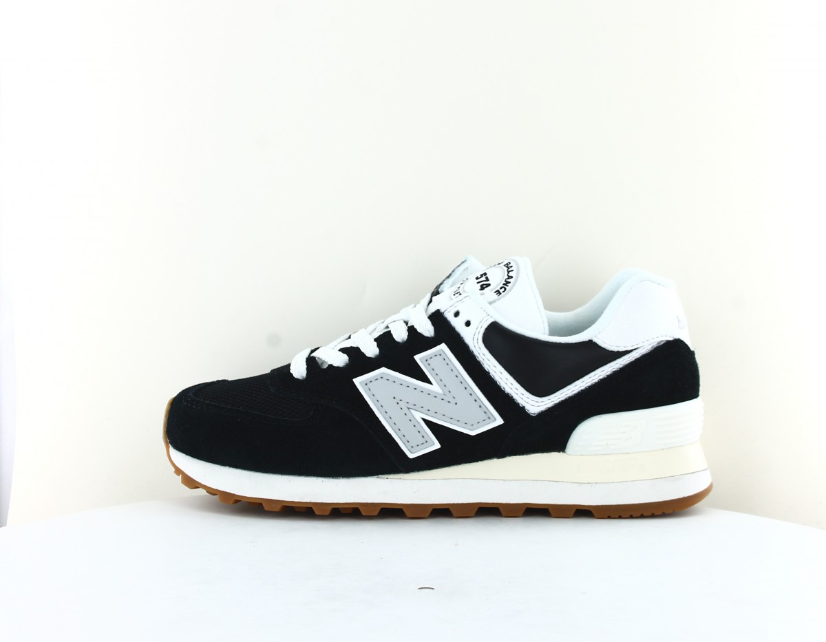 New Balance 574 noir blanc gomme