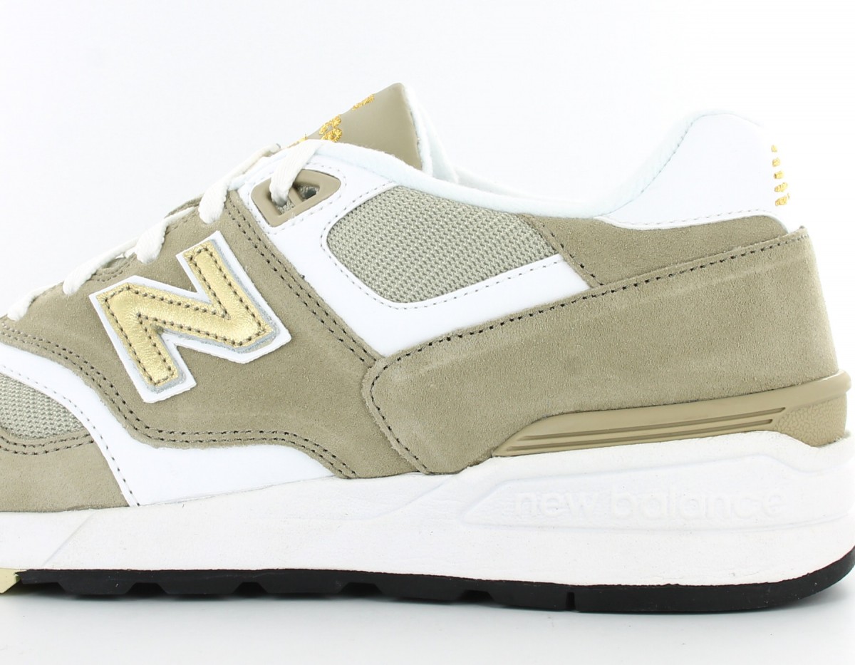 New Balance 597 Kaki-White