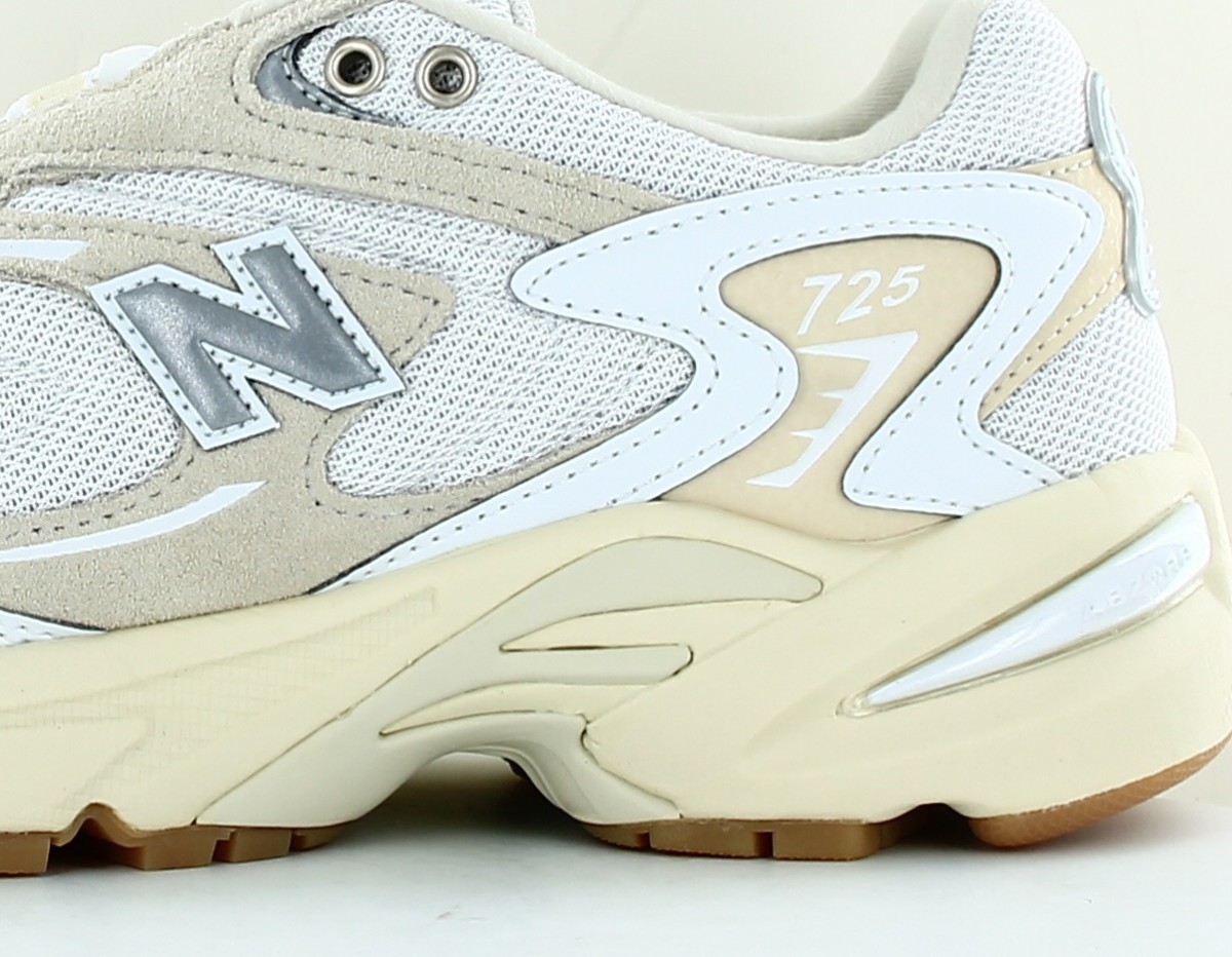 New Balance 725 blanc beige