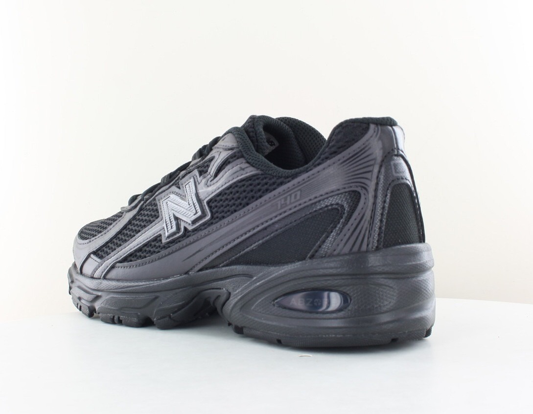 New Balance 740 jr noir