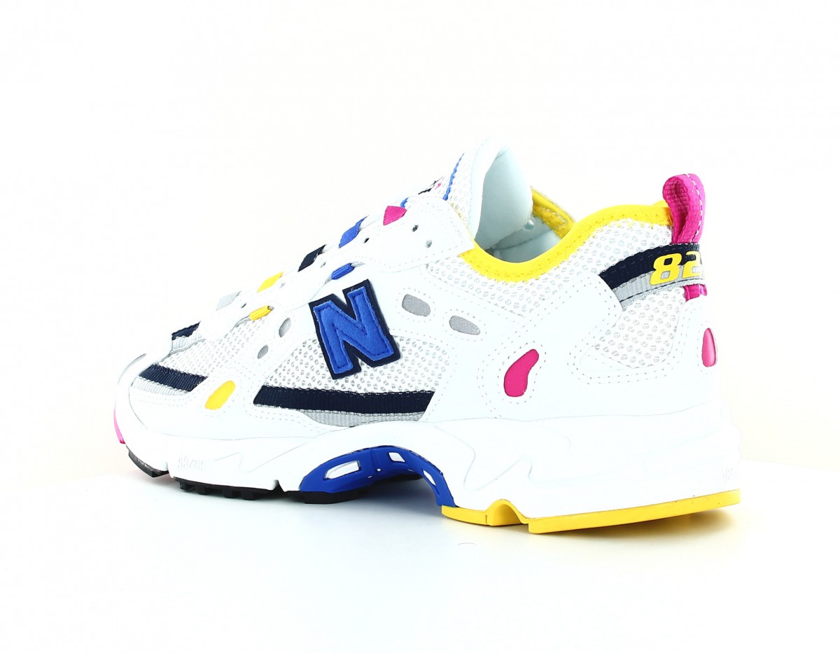 New Balance 827 blanc bleu jaune rose