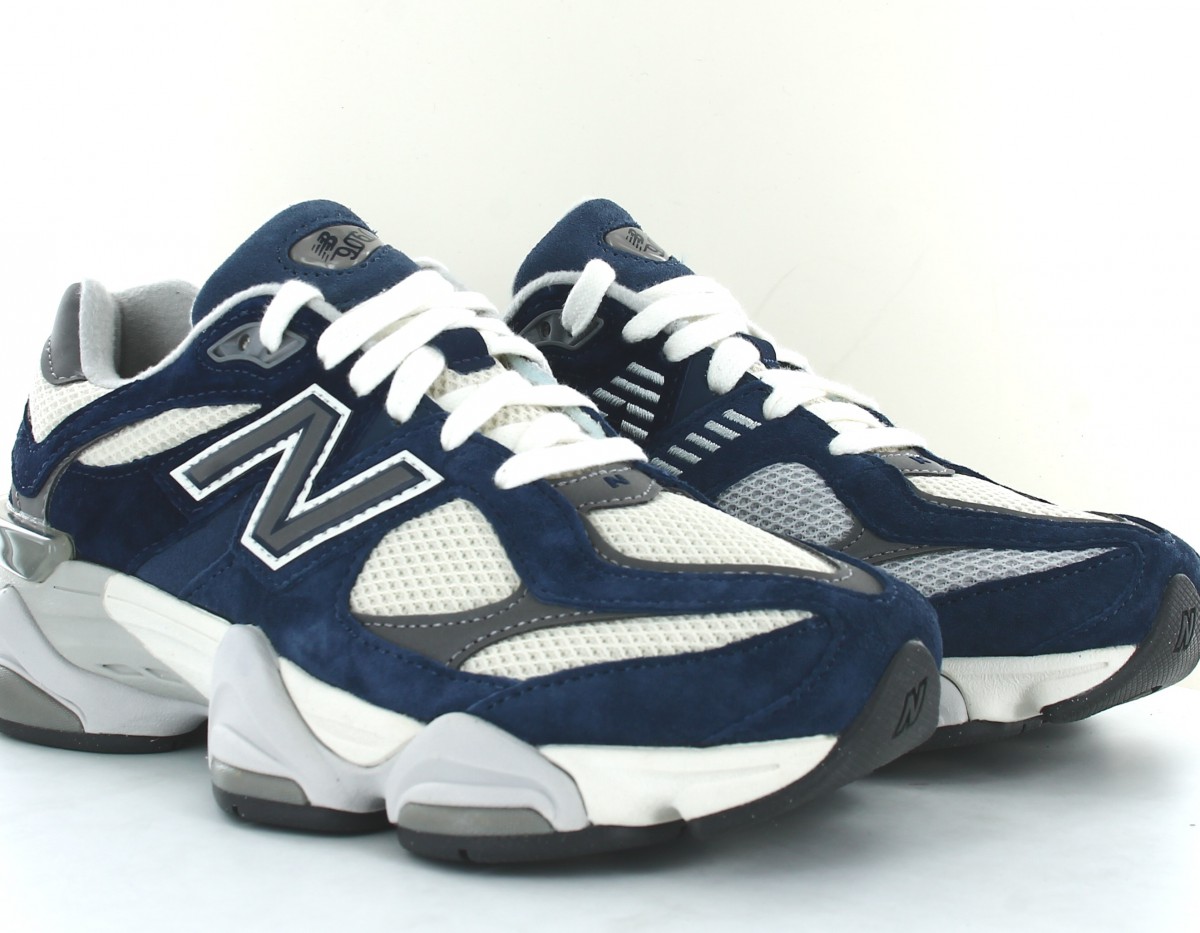 New Balance 9060 bleu indigo beige