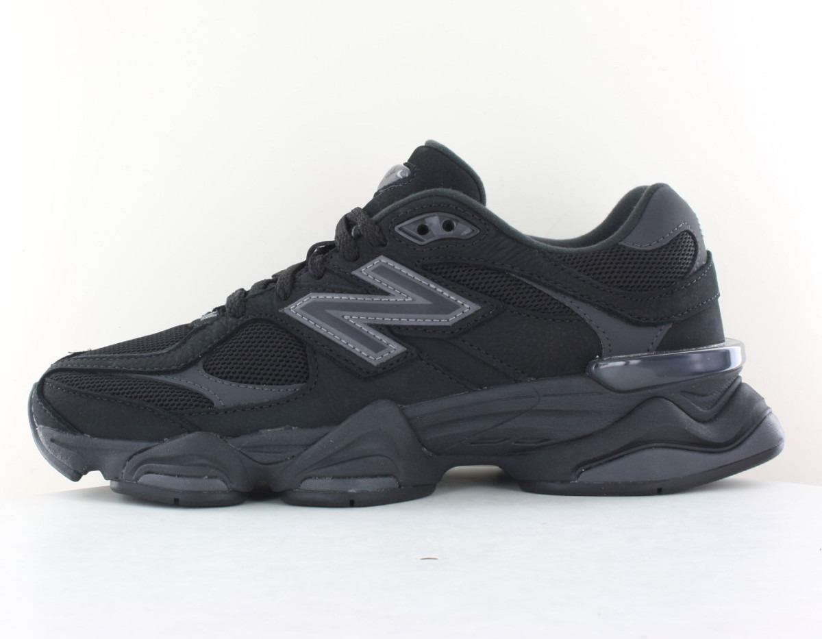 New Balance 9060 noir gris