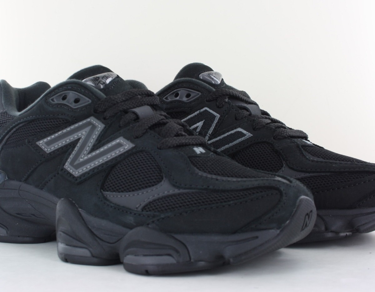 New Balance 9060 noir gris