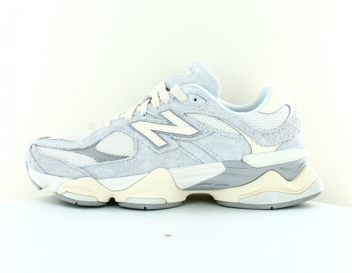 New Balance 9060 quartz grey