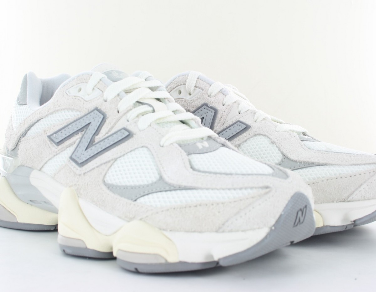 New Balance 9060 sea salt rain cloud
