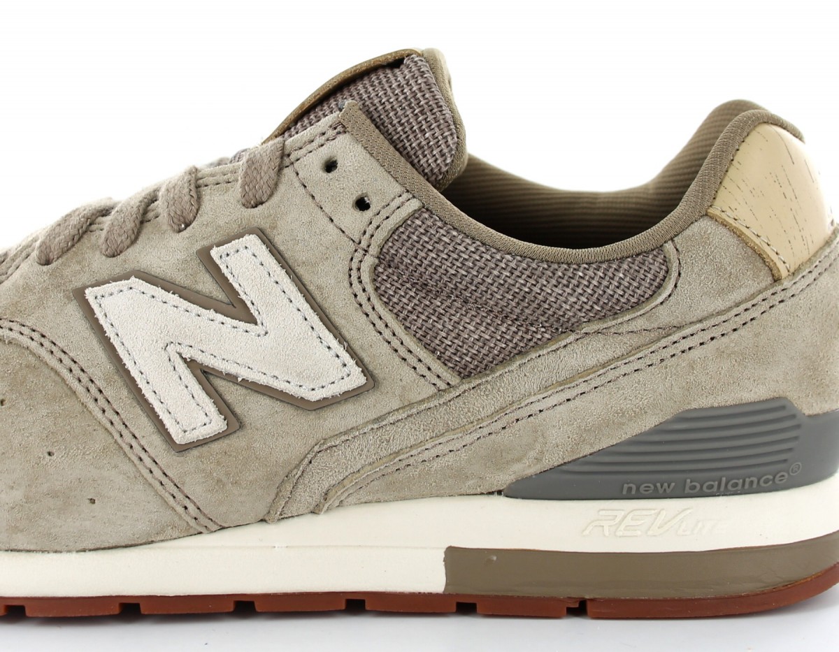 New Balance 996 luxe beige taupe beige