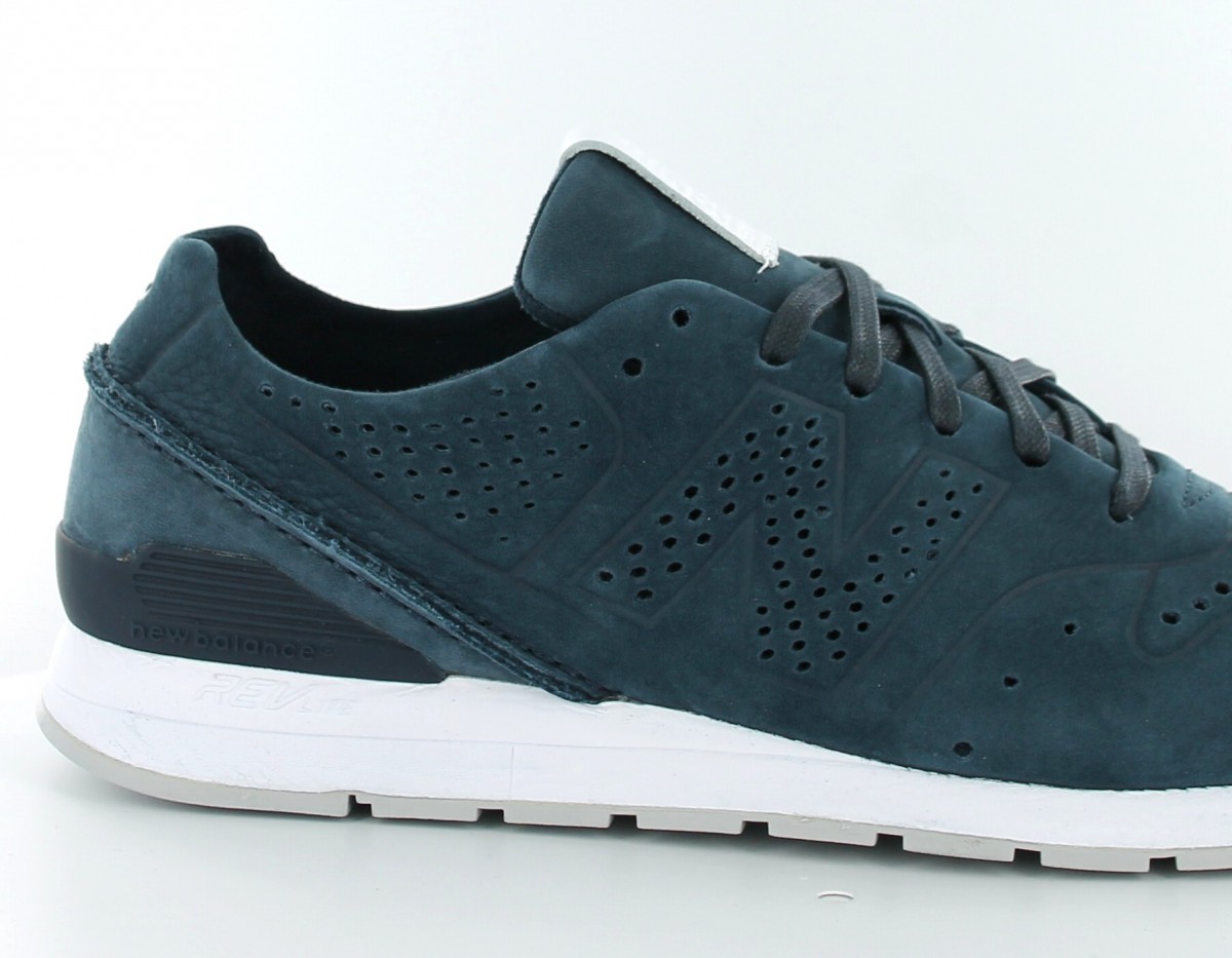 New Balance 996 reengineered BLEU/MARINE