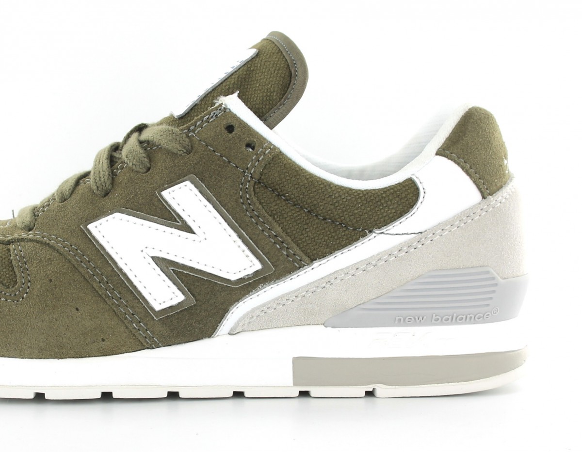 New Balance 996 Suede Kaki-Blanc