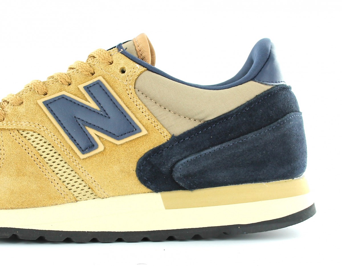 New Balance M770SNB Made in UK Beige