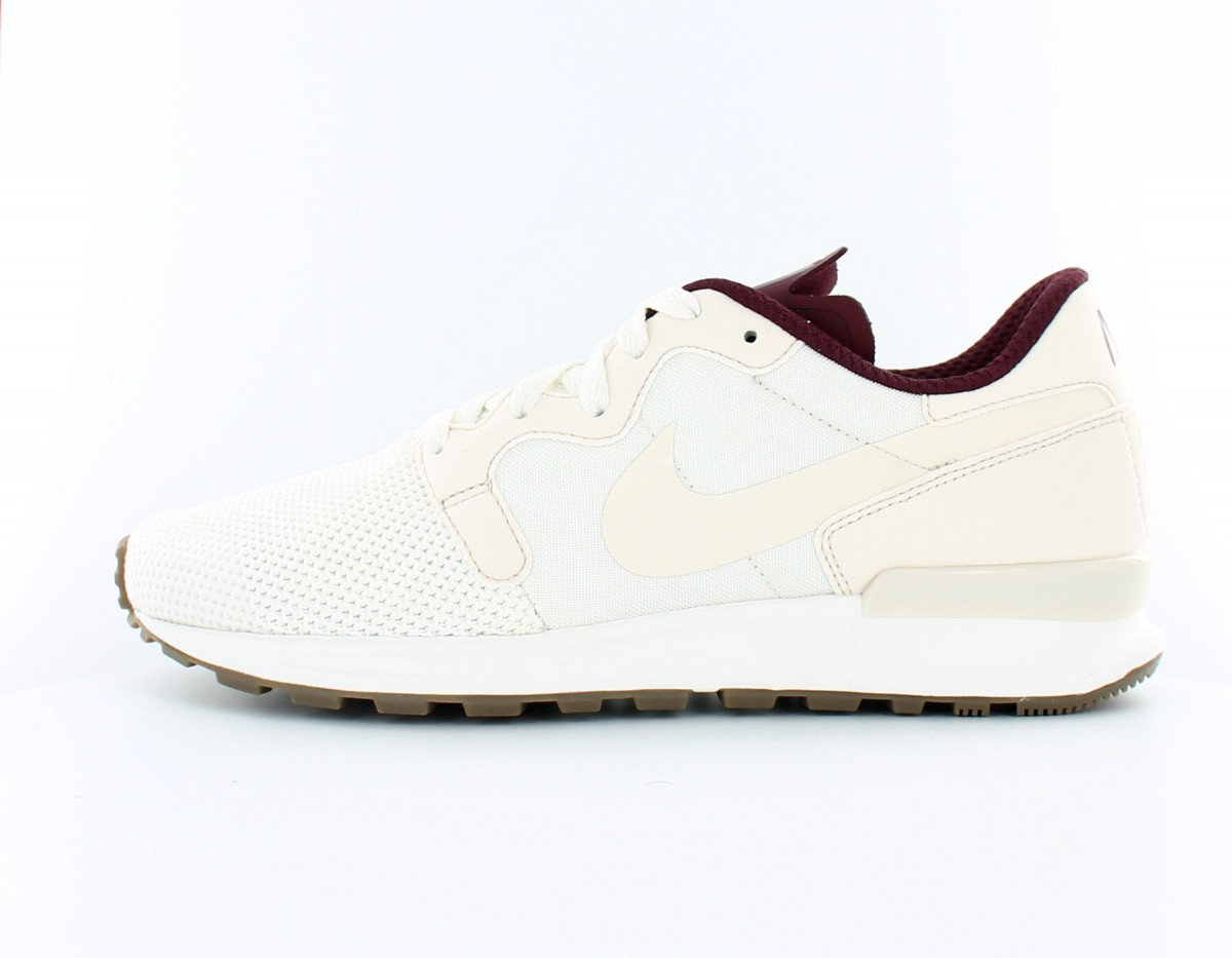 Nike air berwuda premium phantom/nightmaroon