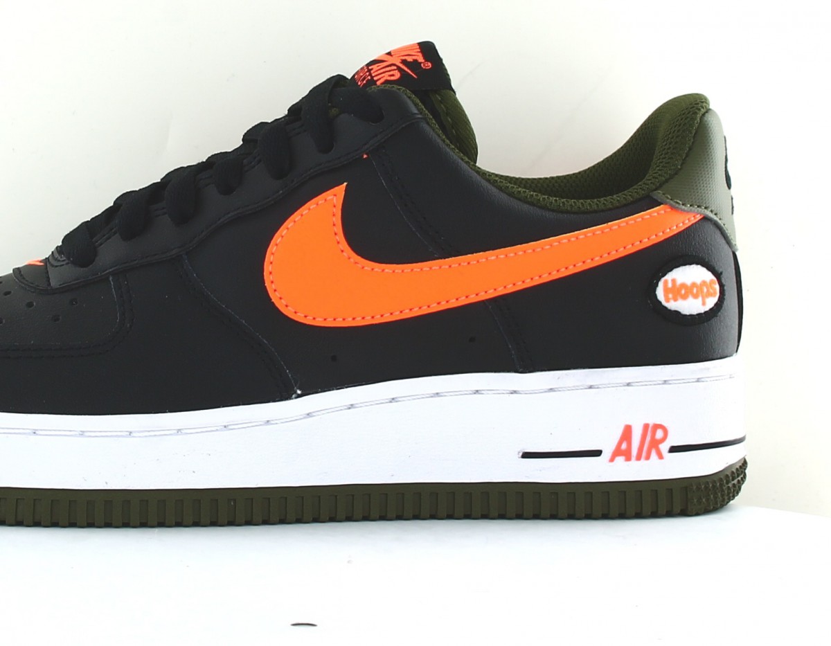 Nike air force 1 07 lv8 noir orange kaki