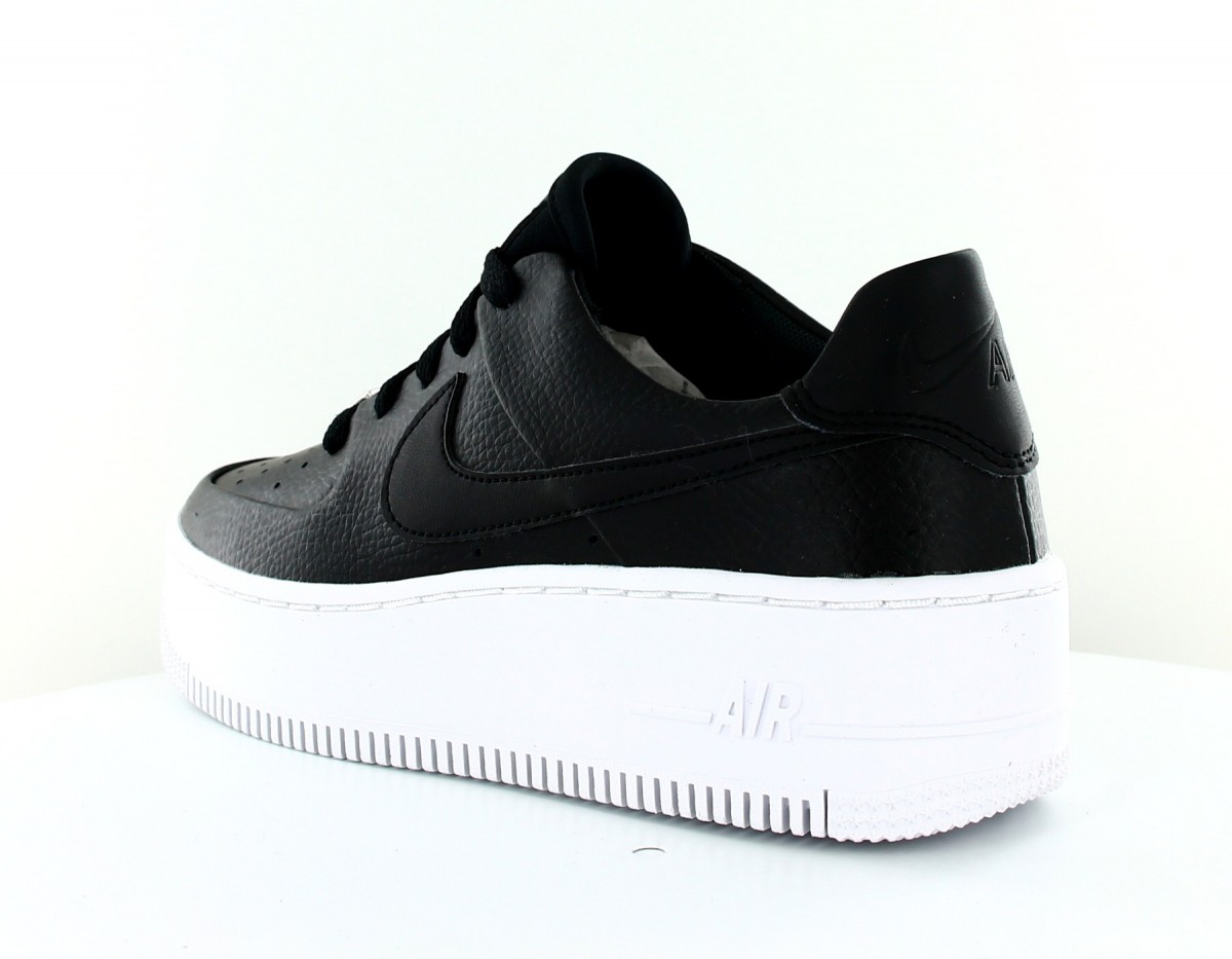 Nike Air force 1 sage low noir blanc