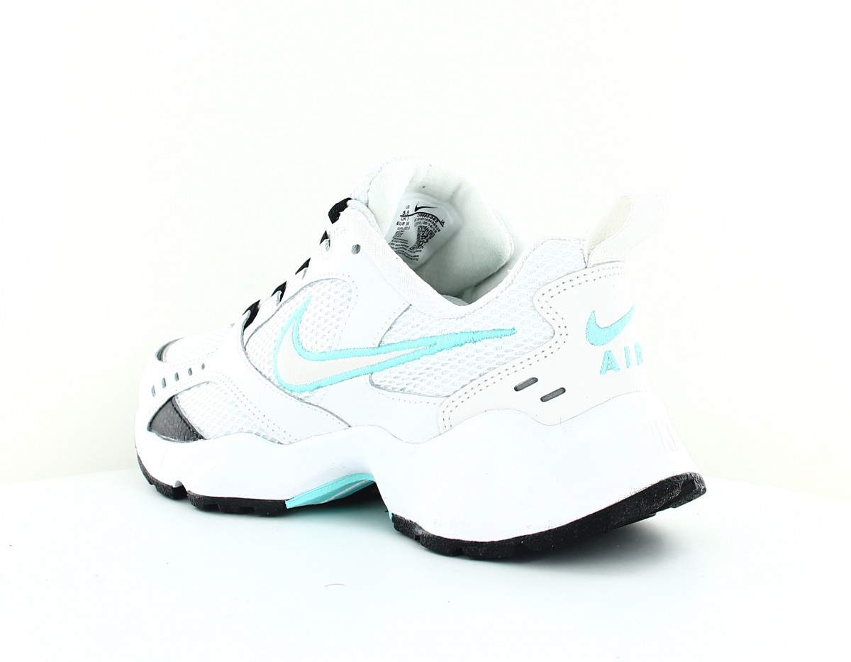 Nike Air heights blanc bleu ciel noir