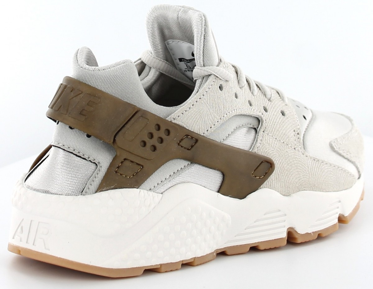 Nike air huarache premium suede femme beige/gomme