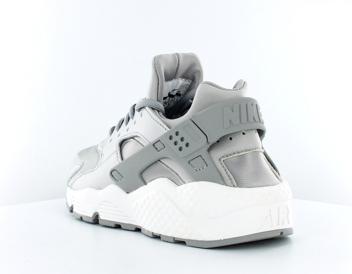 Nike Air Huarache Run SE women Metallic/Silver